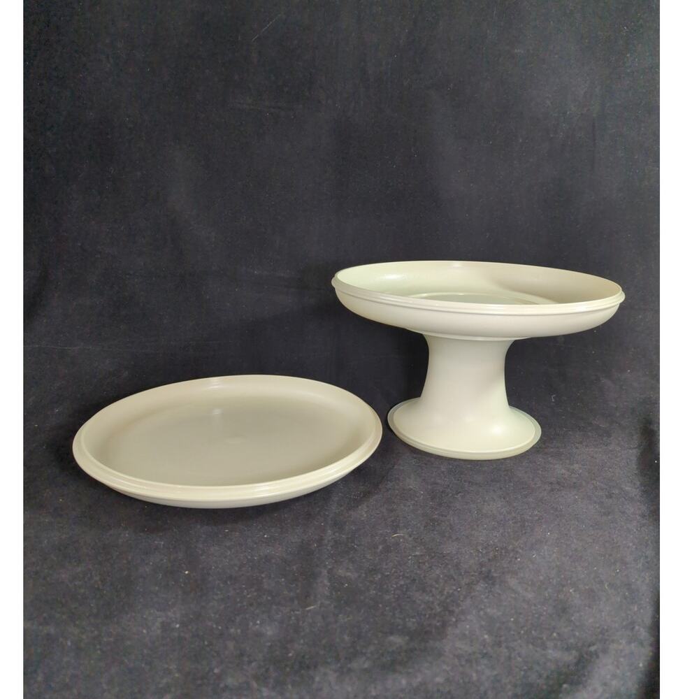 Tupperware Serve-It-All Multipurpose Pedestal Serving Set Chip Dip, Fruit, Pie
